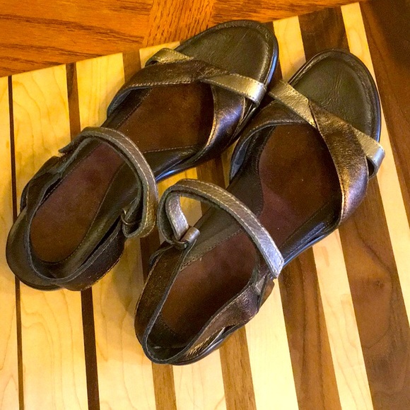 Naot Shoes - NAOT Bronze Summer Sandals